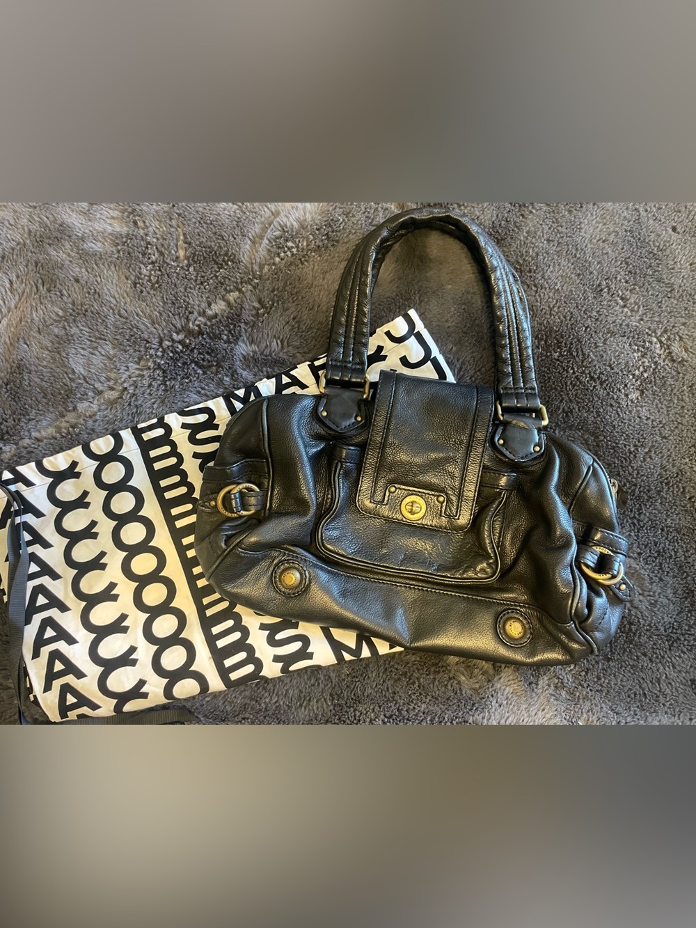Marc Jacobs Black Leather Turn-Lock Shoulder Bag with Duster - Picture 2 of 8